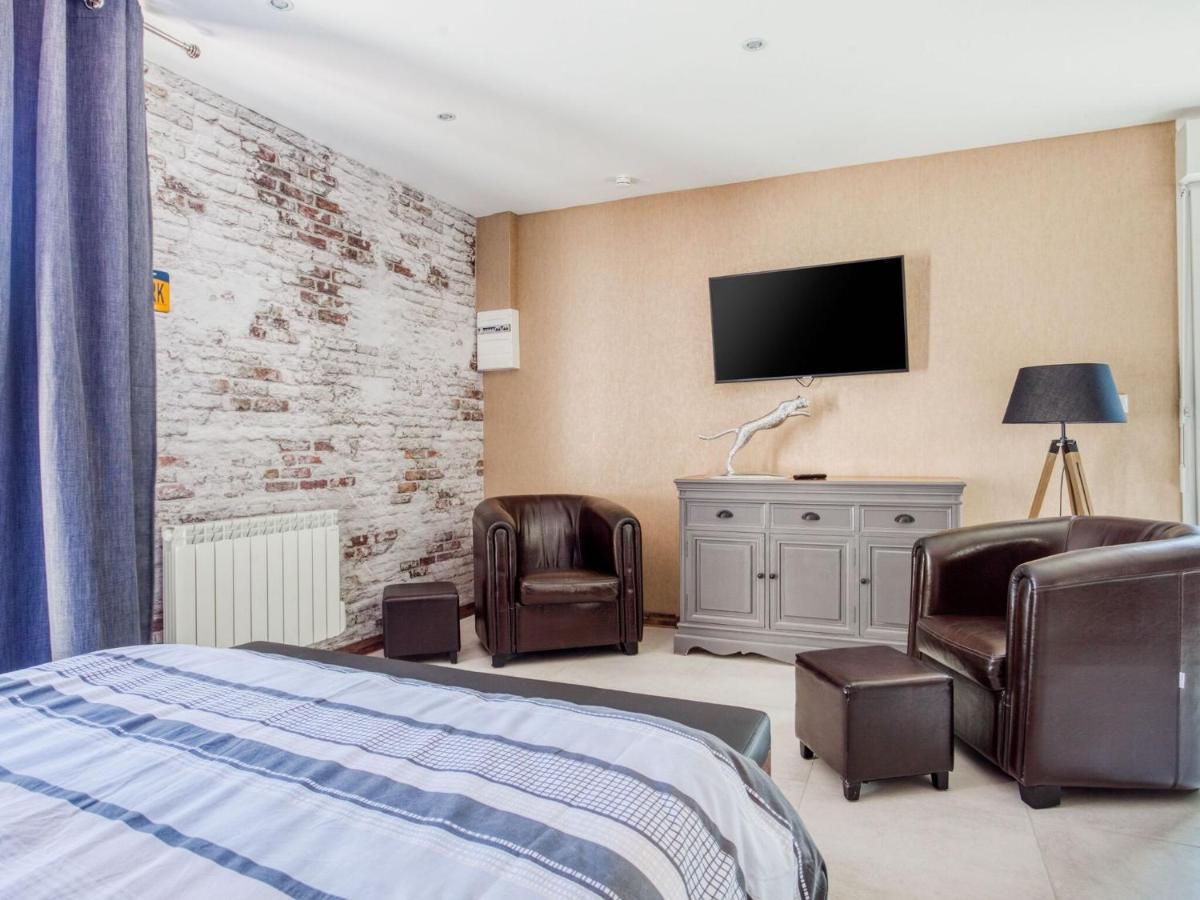 Cosy Apartment In Eperlecques With Fireplace Esterno foto