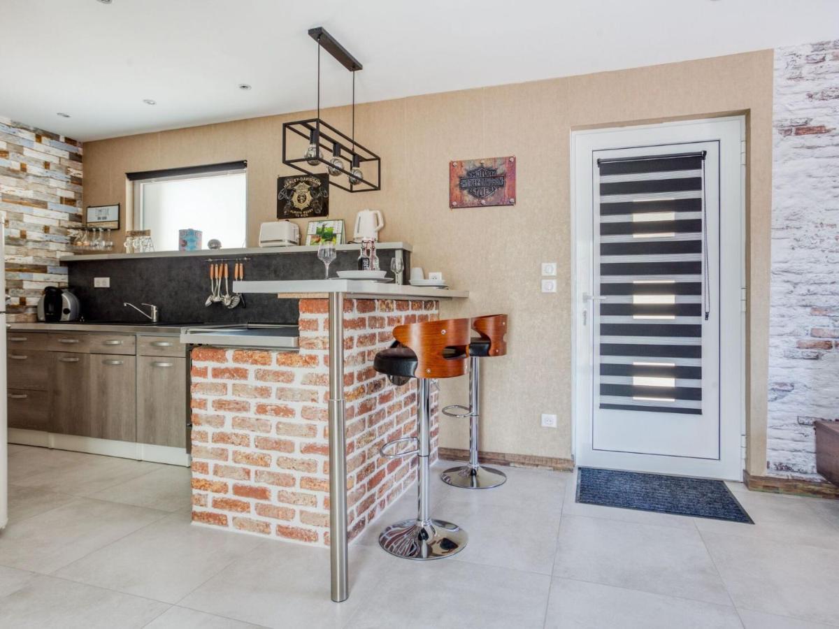 Cosy Apartment In Eperlecques With Fireplace Camera foto