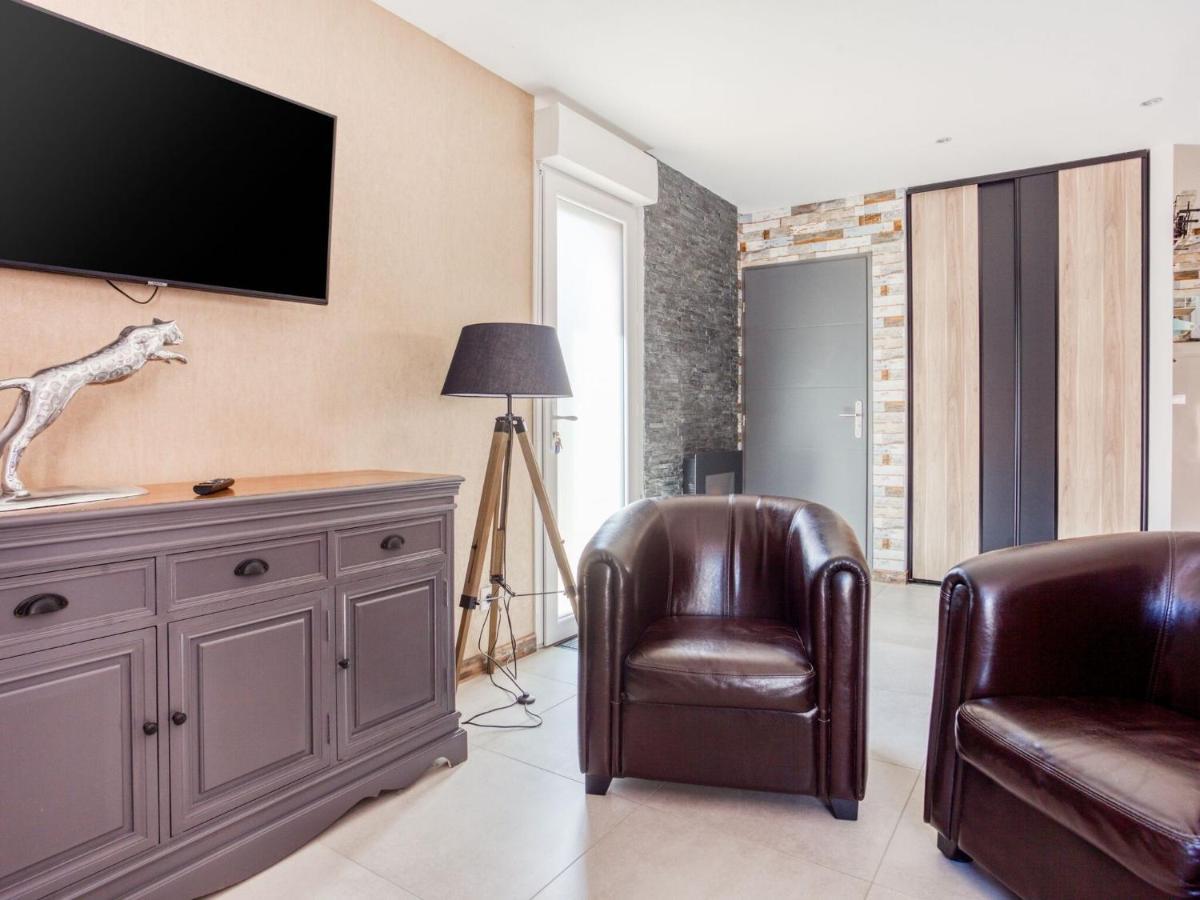 Cosy Apartment In Eperlecques With Fireplace Camera foto