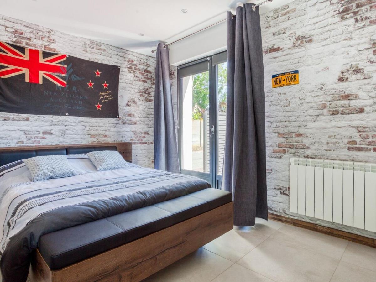 Cosy Apartment In Eperlecques With Fireplace Camera foto